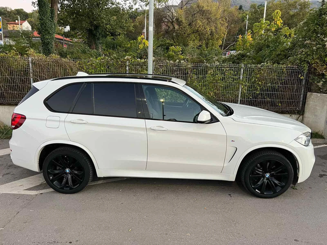 BMW X5 Xdrive 40D С АВТО КРЕДИТ - автомобили, коли, обяви за нови и употребявани 1