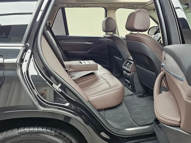 BMW X5 xDrive 30D - автомобили, коли, обяви за нови и употребявани 11