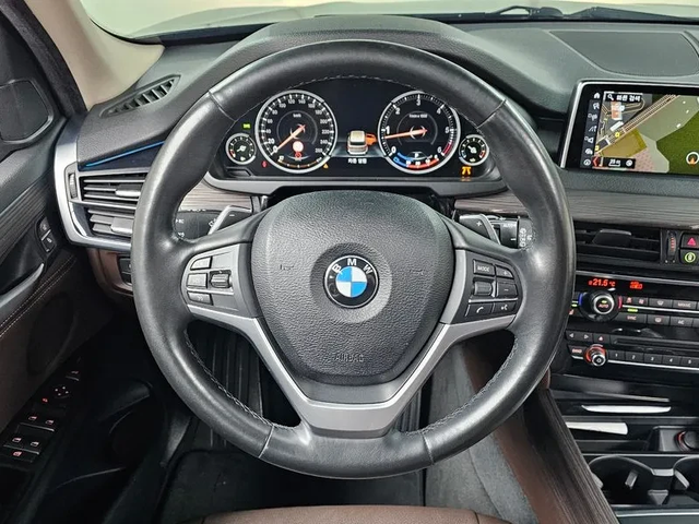 BMW X5 xDrive 30D - автомобили, коли, обяви за нови и употребявани 12