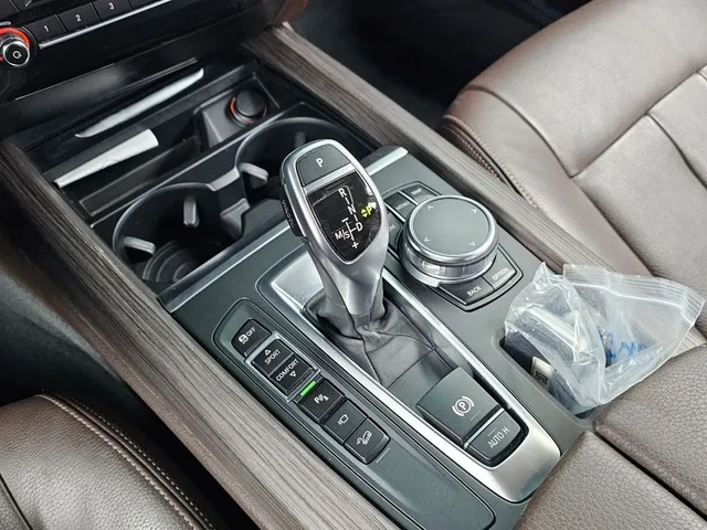 BMW X5 xDrive 30D - автомобили, коли, обяви за нови и употребявани 8