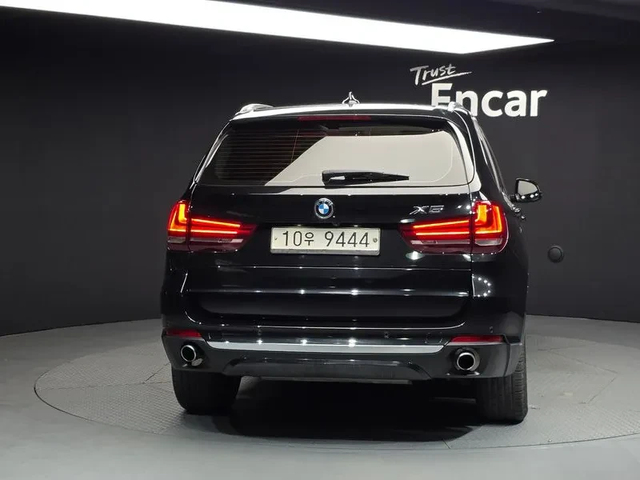 BMW X5 xDrive 30D - автомобили, коли, обяви за нови и употребявани 3