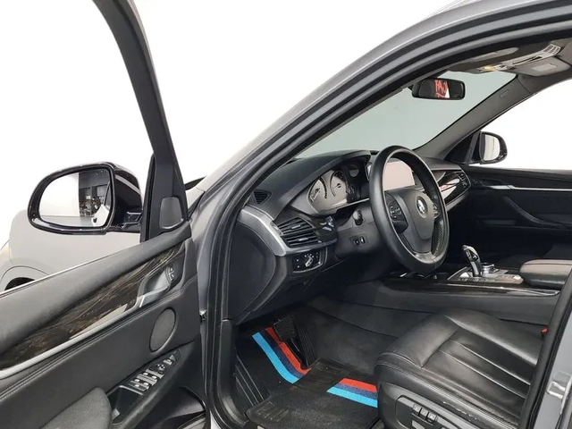 BMW X5 xDrive 30D - автомобили, коли, обяви за нови и употребявани 9