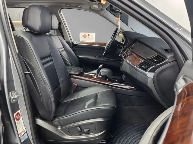 BMW X5 xDrive 30D - автомобили, коли, обяви за нови и употребявани 10