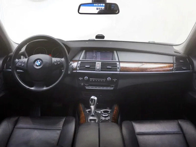 BMW X5 xDrive 30D - автомобили, коли, обяви за нови и употребявани 3