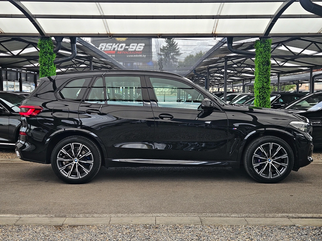 BMW X5 ! M/GERMANY/VIRTU/HUD/DISTR/PANO/ПОДГР/CAR PLAY/LI - автомобили, коли, обяви за нови и употребявани 3