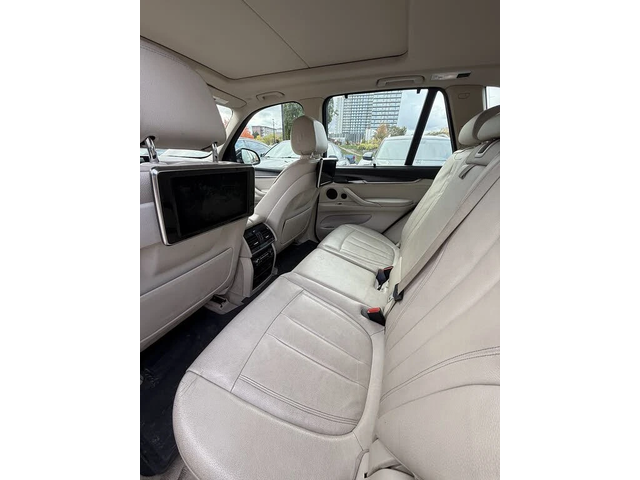 BMW X5 xDrive 35i* HARMAN KARDON* PANORAMA* TV* 6+ 1* - автомобили, коли, обяви за нови и употребявани 11