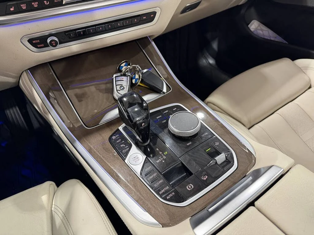 BMW X5 40i* ПАМЕТ* ПАНОРАМА* ПОДГРЕВ* 360 КАМЕРА* - автомобили, коли, обяви за нови и употребявани 13