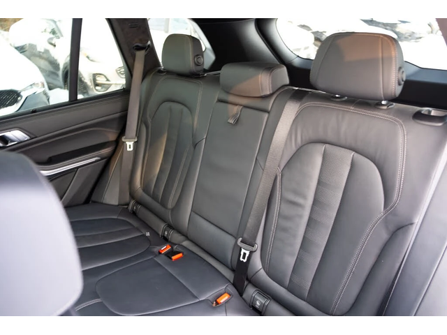 BMW X5 АвтоКредит* (ЦЕНА ДО БГ)xDrive40i - автомобили, коли, обяви за нови и употребявани 11