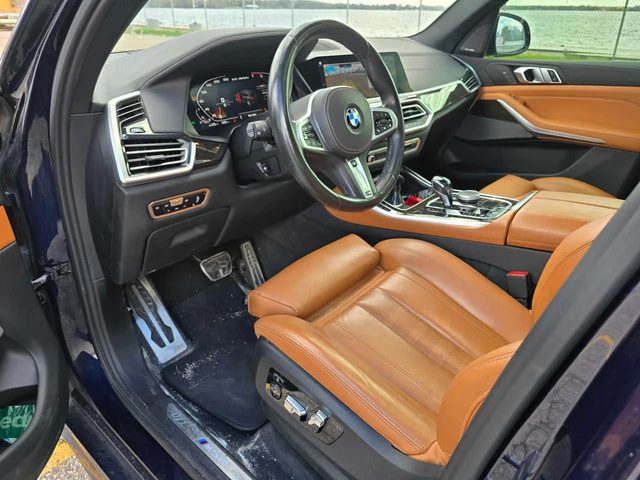 BMW X5 * M50i * H/K * PANO * 2 КЛЮЧА *  360 * CARFAX - автомобили, коли, обяви за нови и употребявани 4