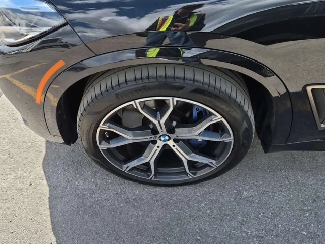 BMW X5 * M50I * 2 КЛЮЧА * ПОДГРЕВИ * ПАНО * CARFAX - автомобили, коли, обяви за нови и употребявани 5