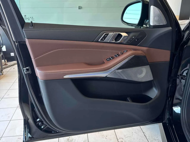 BMW X5 * M50i * ЛАЗЕРИ * ПАНО * ПОДГРЕВИ  * CARFAX - автомобили, коли, обяви за нови и употребявани 14