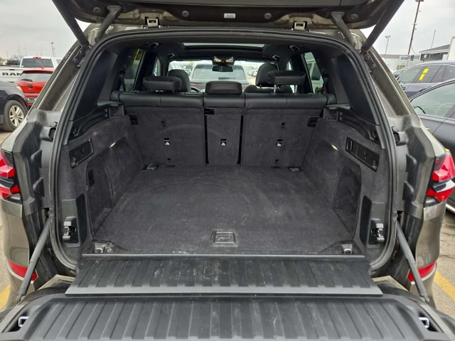 BMW X5 * xDrive40i * 360 * ПАНО * H/K * ПОДГРЕВИ * CARFAX - автомобили, коли, обяви за нови и употребявани 13