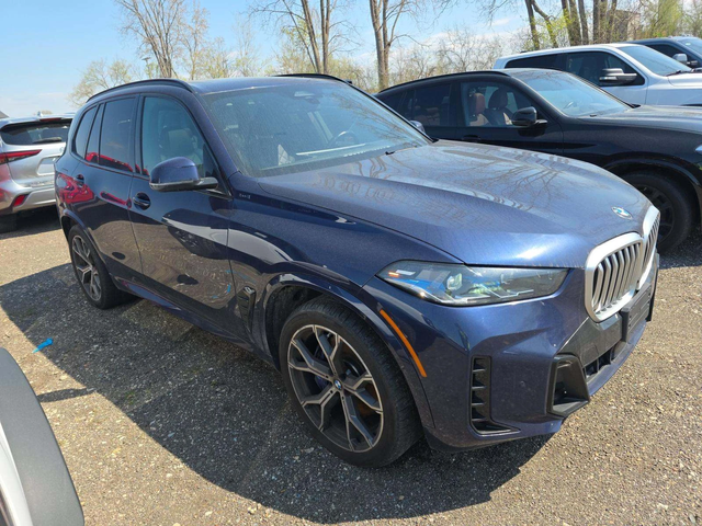 BMW X5 40i xDrive * DISTRONIC* LASER* HEAD-UP* - автомобили, коли, обяви за нови и употребявани 1