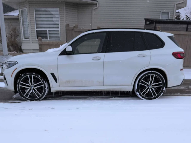 BMW X5 * XDRIVE50I * LASER* DISTRONIC* ОБДУХВАНЕ* - автомобили, коли, обяви за нови и употребявани 2