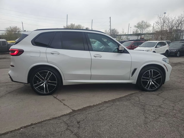BMW X5 * M50i * ЛАЗЕР * ДИСТРОНИК * 360 * ОБДУХВАНЕ - автомобили, коли, обяви за нови и употребявани 2
