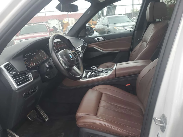 BMW X5 * M50i * ЛАЗЕР * ДИСТРОНИК * 360 * ОБДУХВАНЕ - автомобили, коли, обяви за нови и употребявани 4