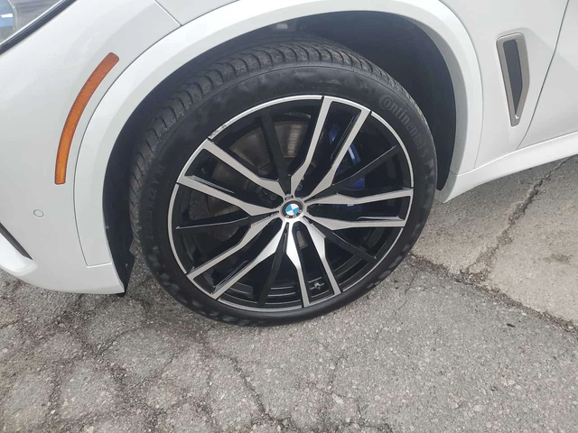BMW X5 * M50i * ЛАЗЕР * ДИСТРОНИК * 360 * ОБДУХВАНЕ - автомобили, коли, обяви за нови и употребявани 6