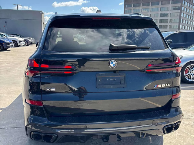 BMW X5 * M60i xDrive * CARFAX * HEAD UP * HARMAN * КЛИП - автомобили, коли, обяви за нови и употребявани 3