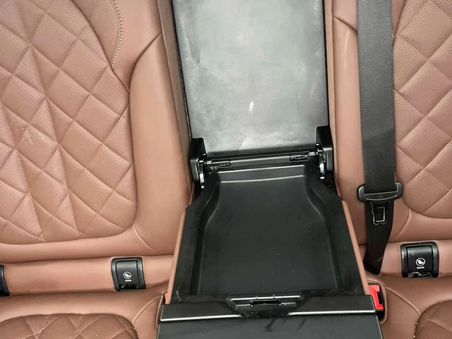 BMW X5 * xDrive40i * LASER* DISTRONIC* HEAD-UP* H/K* - автомобили, коли, обяви за нови и употребявани 9