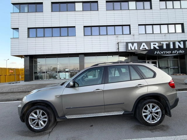 BMW X5 3.0Д* 235кс* 7места* - автомобили, коли, обяви за нови и употребявани 2