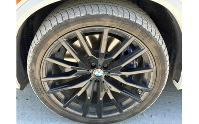 BMW X5 M50i * ОБДУХВАНЕ * ПАНОРАМА * HARMAN KARDON - автомобили, коли, обяви за нови и употребявани 16