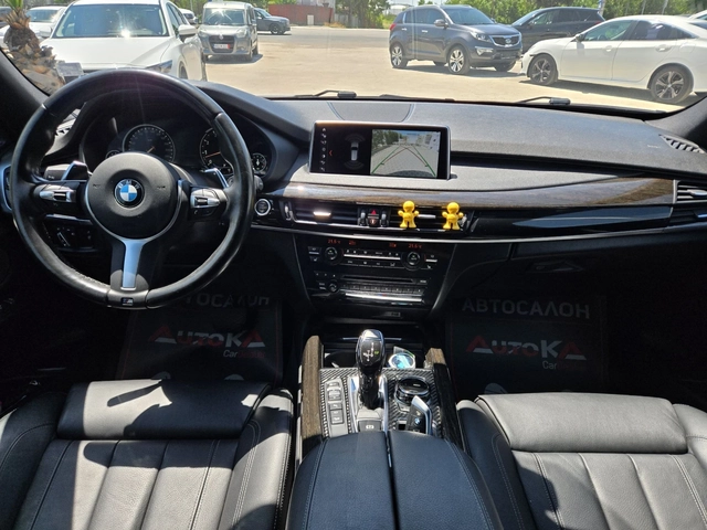 BMW X5 3.0i-306кс= M Package= H&K= Pano= Digital= SOFT - автомобили, коли, обяви за нови и употребявани 10
