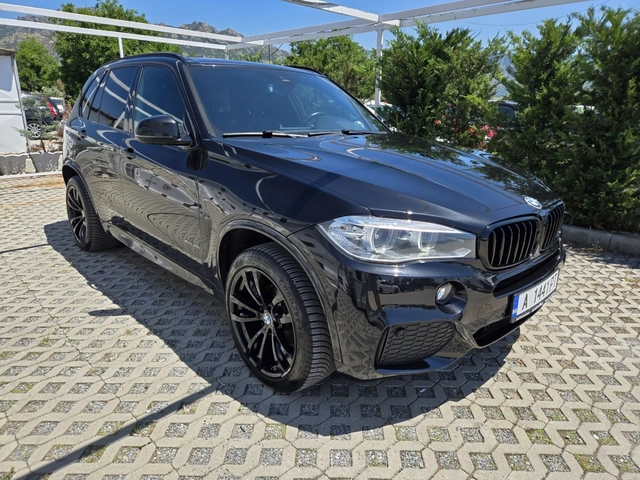 BMW X5 3.0i-306кс= M Package= H&K= Pano= Digital= SOFT - автомобили, коли, обяви за нови и употребявани 1