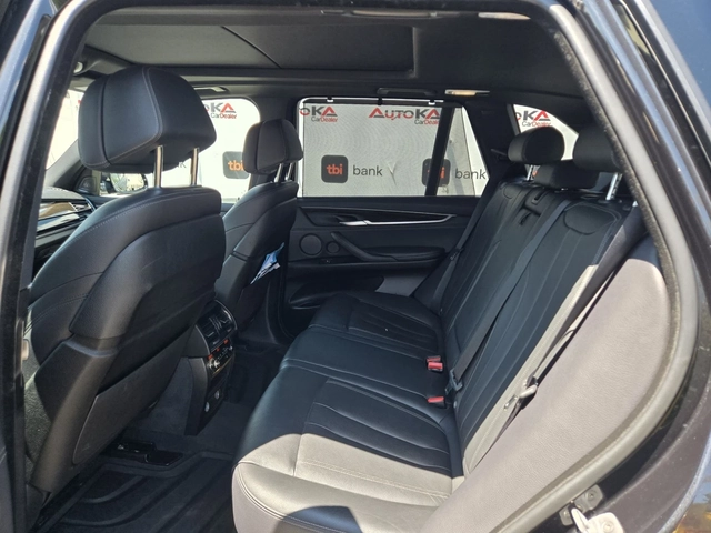 BMW X5 3.0i-306кс= M Package= H&K= Pano= Digital= SOFT - автомобили, коли, обяви за нови и употребявани 8