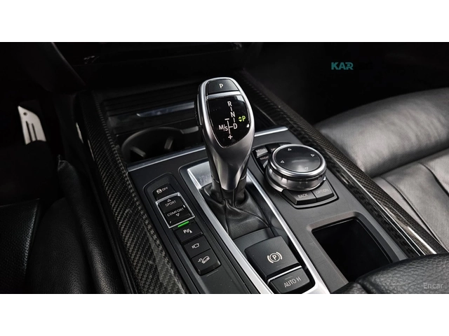 BMW X5 40D* XDRIVE* BLACK&WHITE* PANO* 360* HUD* ТЕГЛИЧ* - автомобили, коли, обяви за нови и употребявани 7