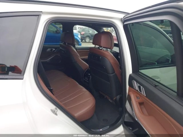BMW X5 xDrive50i* M-SPORT* LASER* Bowers&Wilkins* МАСАЖИ* - автомобили, коли, обяви за нови и употребявани 7