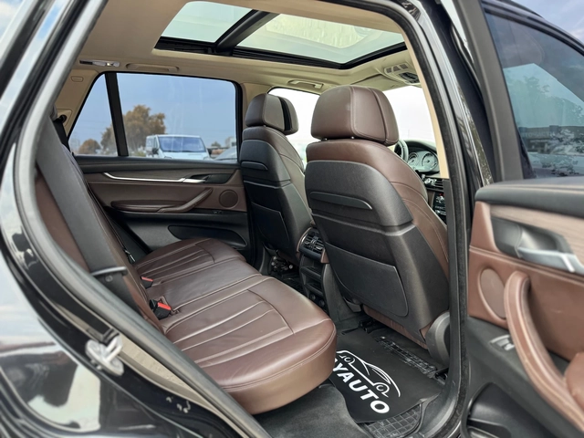 BMW X5 30d= xDrive= M-performance= 7 места= Панорама= Hea - автомобили, коли, обяви за нови и употребявани 11