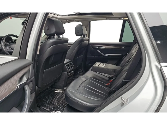 BMW X5 6+ 1 МЕСТА | ПЕЧКА | ACC | АДАПТИВНО ОКАЧВАНЕ - автомобили, коли, обяви за нови и употребявани 8