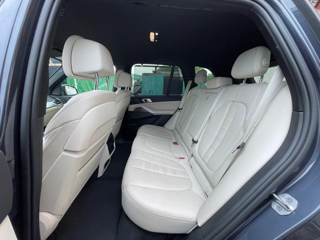 BMW X5 45e* M-Pack* AIR* H/K* MEMORY* KEYLESS GO - автомобили, коли, обяви за нови и употребявани 13
