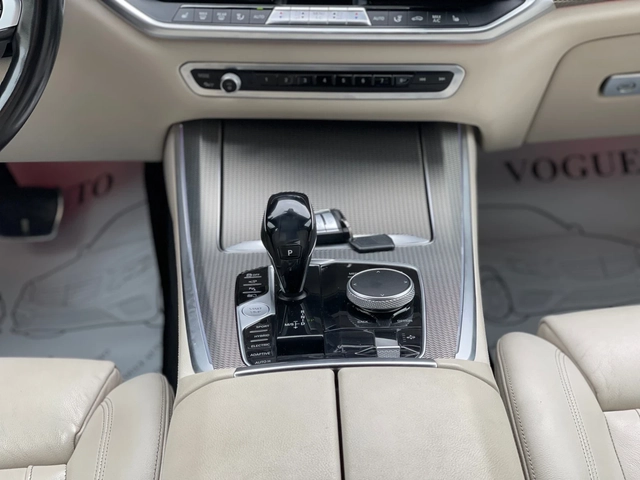 BMW X5 45e* M-Pack* AIR* H/K* MEMORY* KEYLESS GO - автомобили, коли, обяви за нови и употребявани 8