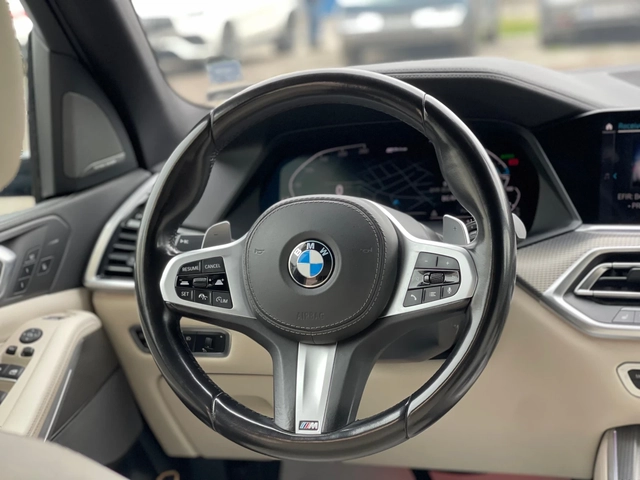 BMW X5 45e* M-Pack* AIR* H/K* MEMORY* KEYLESS GO - автомобили, коли, обяви за нови и употребявани 9