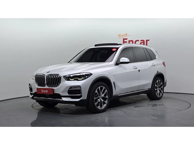 BMW X5 xDrive 30d xLine | HUD | Адаптивен круиз | Панорам - автомобили, коли, обяви за нови и употребявани 0