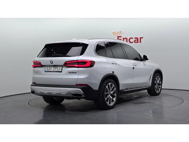 BMW X5 xDrive 30d xLine | HUD | Адаптивен круиз | Панорам - автомобили, коли, обяви за нови и употребявани 1