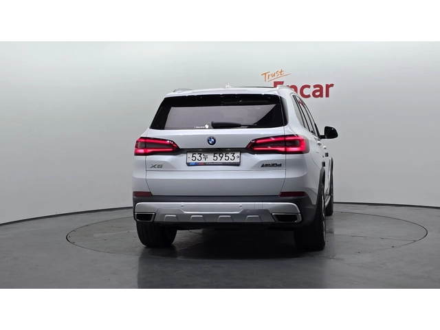 BMW X5 xDrive 30d xLine | HUD | Адаптивен круиз | Панорам - автомобили, коли, обяви за нови и употребявани 3
