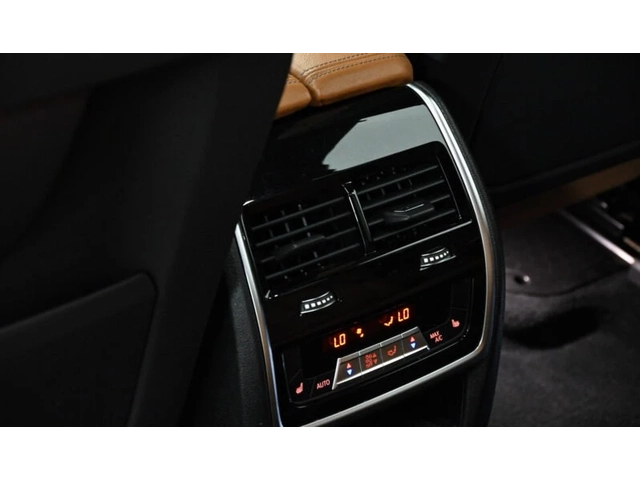 BMW X5 xDrive40i | M Sport | HUD | Harman Kardon | Soft C - автомобили, коли, обяви за нови и употребявани 10