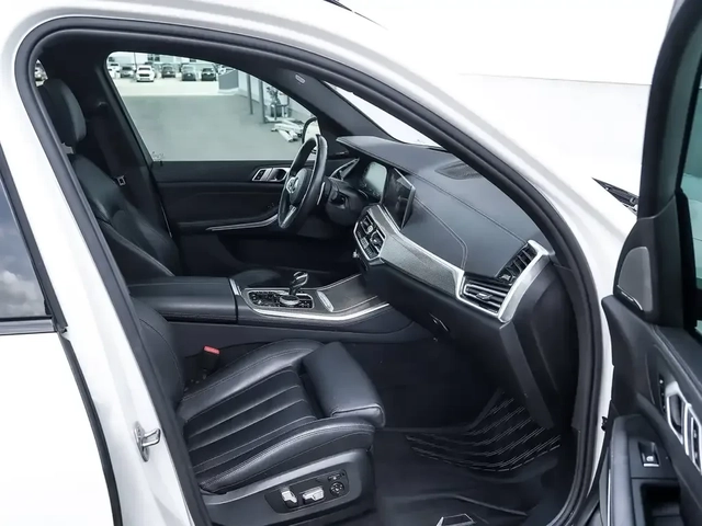 BMW X5 xDrive40i | M Sport | HUD | Harman Kardon | - автомобили, коли, обяви за нови и употребявани 12