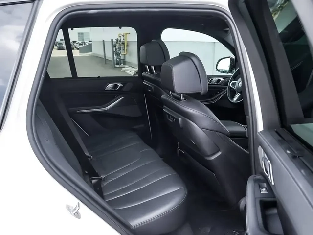 BMW X5 xDrive40i | M Sport | HUD | Harman Kardon | - автомобили, коли, обяви за нови и употребявани 13