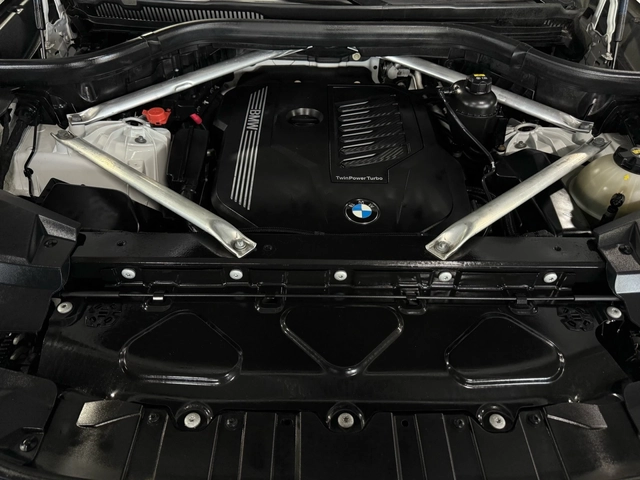 BMW X5 - автомобили, коли, обяви за нови и употребявани 12