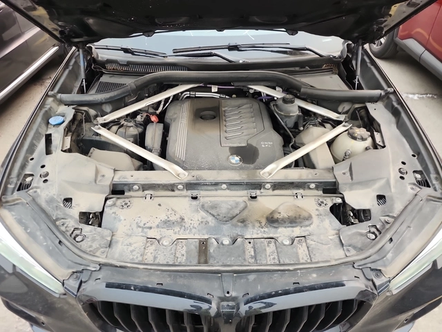 BMW X5 xDrive40i - автомобили, коли, обяви за нови и употребявани 8