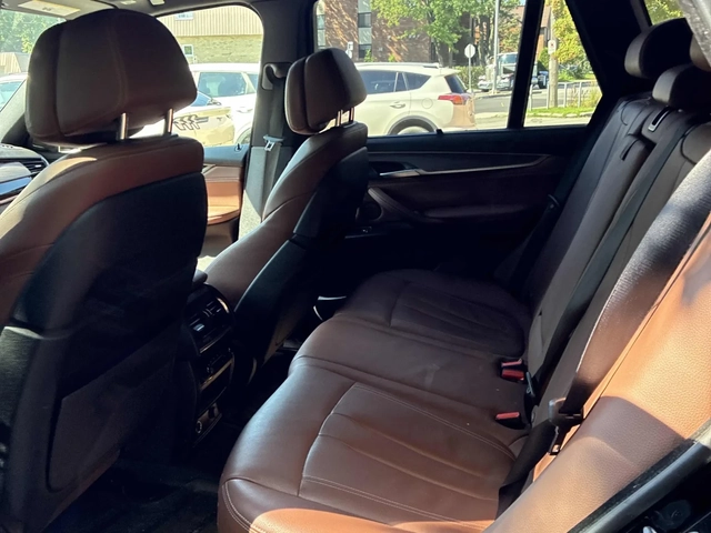 BMW X5 xDrive35i - автомобили, коли, обяви за нови и употребявани 10