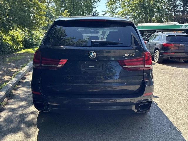 BMW X5 xDrive35i - автомобили, коли, обяви за нови и употребявани 4