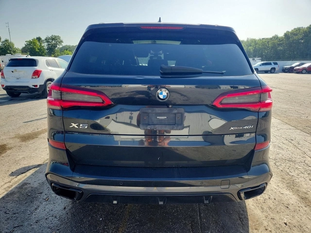 BMW X5 xDrive40i - автомобили, коли, обяви за нови и употребявани 5
