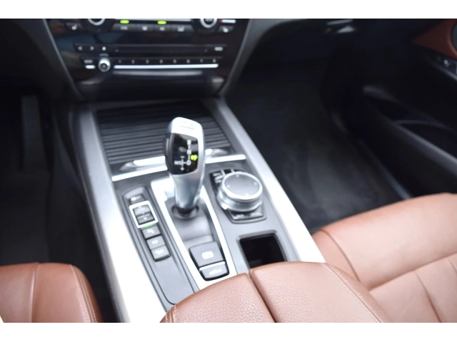 BMW X5 xDrive35d Premium - автомобили, коли, обяви за нови и употребявани 13