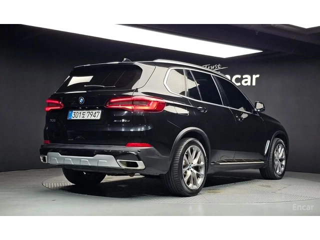 BMW X5 xDrive30d xLine | HUD | Адаптивен круиз | Панорама - автомобили, коли, обяви за нови и употребявани 1