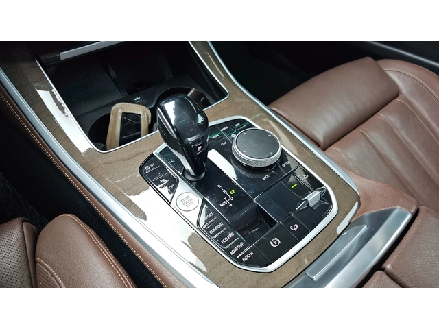 BMW X5 xDrive30d xLine | HUD | Адаптивен круиз | Панорама - автомобили, коли, обяви за нови и употребявани 7