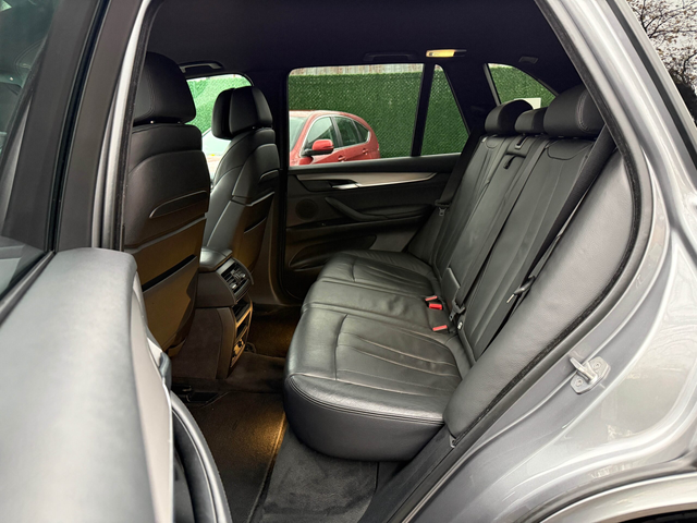 BMW X5 M50d Mpack 381hp FULL - автомобили, коли, обяви за нови и употребявани 16